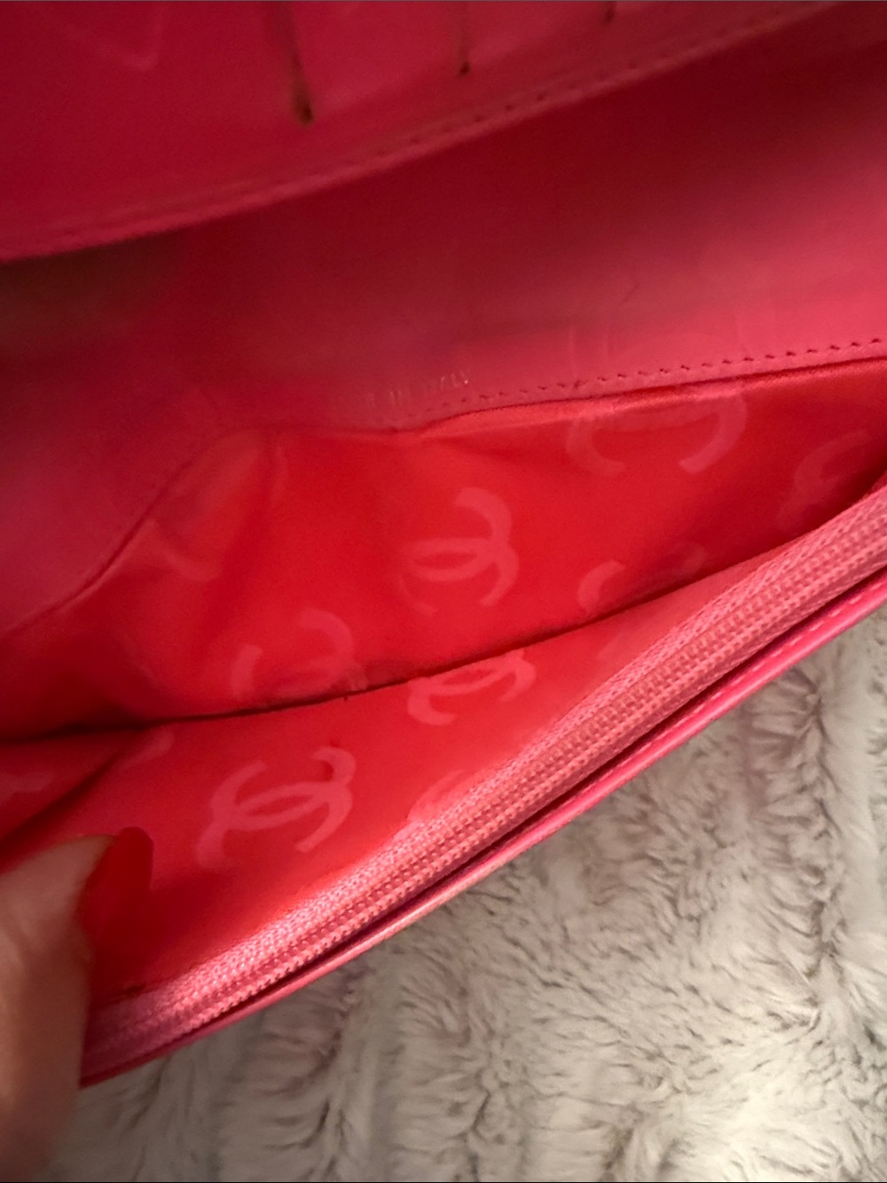 CHANEL Black Cambon Wallet with White CC - Picture 9 of 16